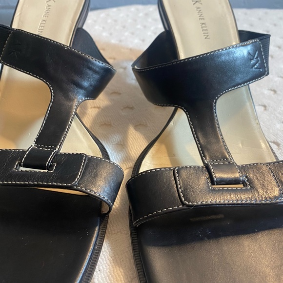 ANNE KLIEN Black T-Strap Mule - Picture 6 of 16